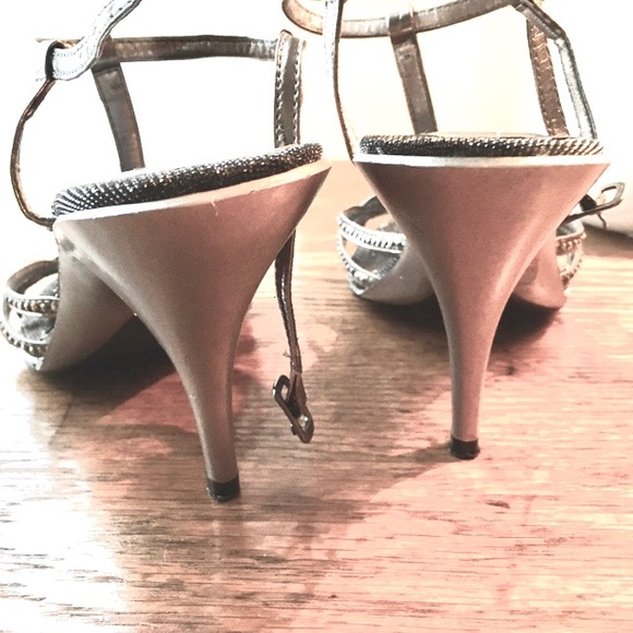 Le Chateau pewter jewelled heels - Picture 7 of 8